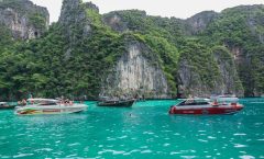 Phuket to Koh Phi Phi: Snorkel and Sightseeing Tour with Lunch by Bangtao Beach Bar Phuket to Koh Phi Phi: Snorkel and Sightseeing Tour with Lunch by Bangtao Beach Bar