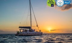 Promthep Cape Sunset Dinner Cruise from Phuket by Bangtao Beach Bar