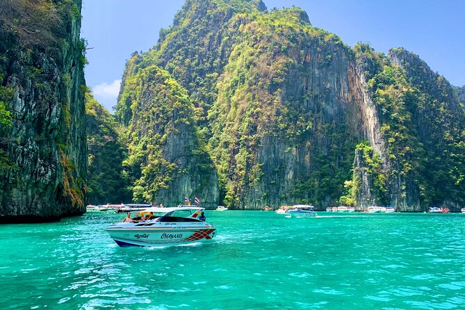 Phi Phi and Bamboo Islands Tour with Love Andaman by Bangtao Beach Bar Phi Phi and Bamboo Islands Tour with Love Andaman - Phi Phi Islands