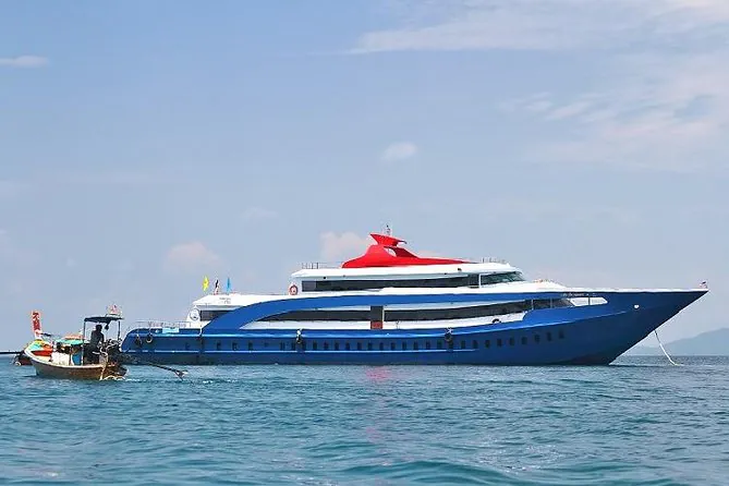 Phi Phi Island Tour by Big Boat by Royal Jet Cruiser (First Class) by Bangtao Beach Bar Phi Phi Island Tour by Big Boat by Royal Jet Cruiser (First Class) by Bangtao Beach Bar